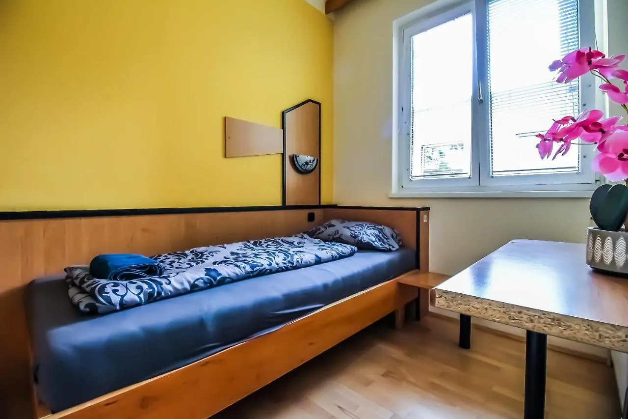 Sb Apartment In Lively Area Vienna